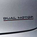 Емблема DUAL MOTOR