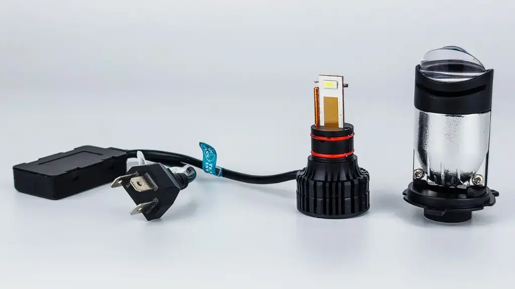 LED лампи автомобільні з лінзою DriveX LE-07 H4 H/L 6000K 55W 9-32V к-т.